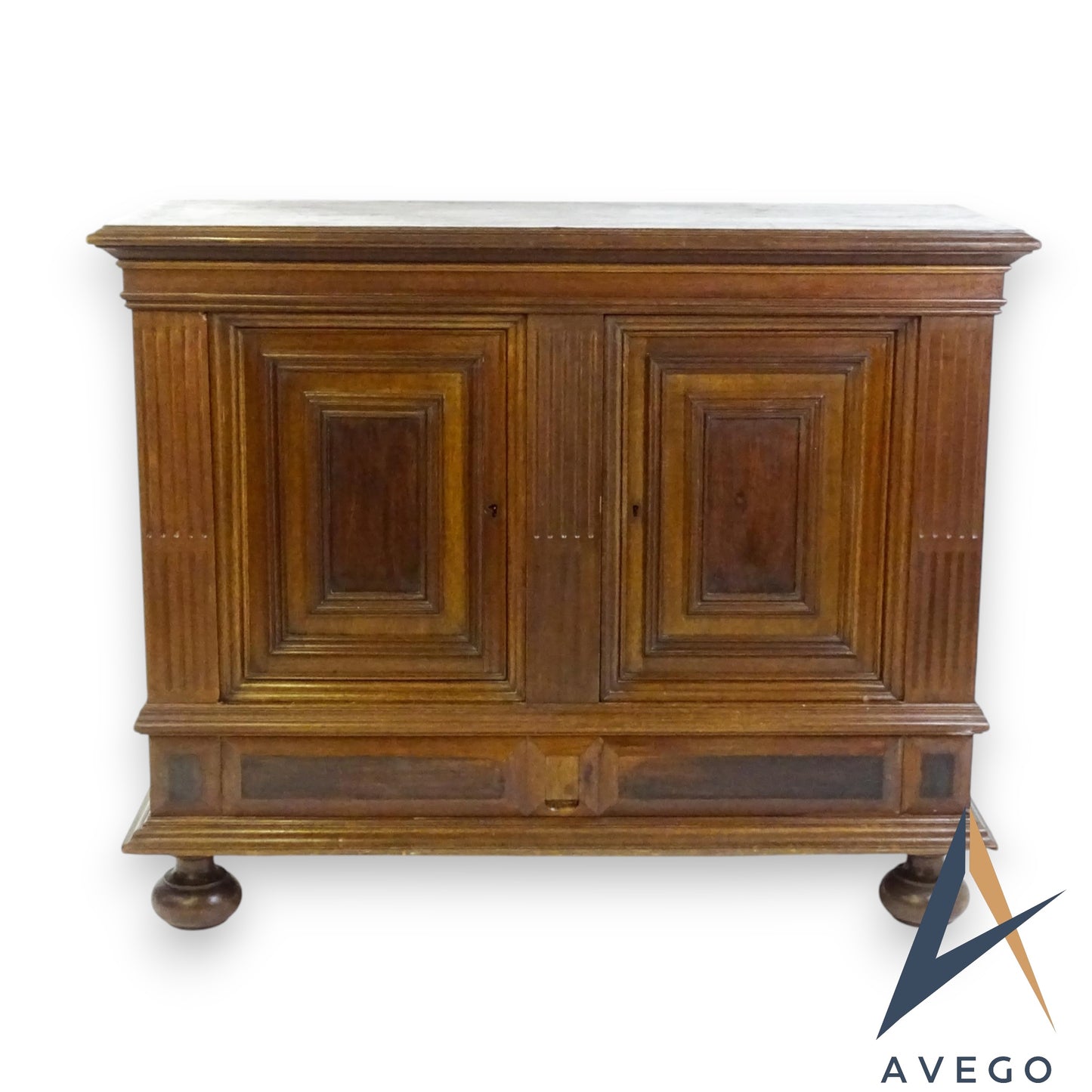 Large Antique Victorian Walnut Sideboard / Cupboard