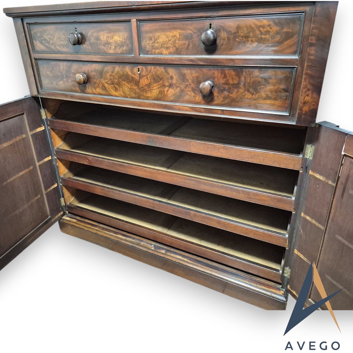 Antique Flame Mahogany George VI Linen Cupboard