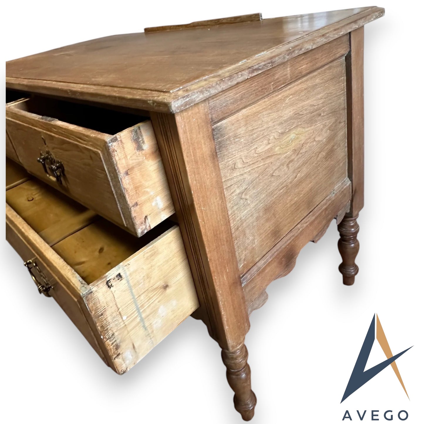 Victorian 3 Drawer Walnut Chest of Drawers
