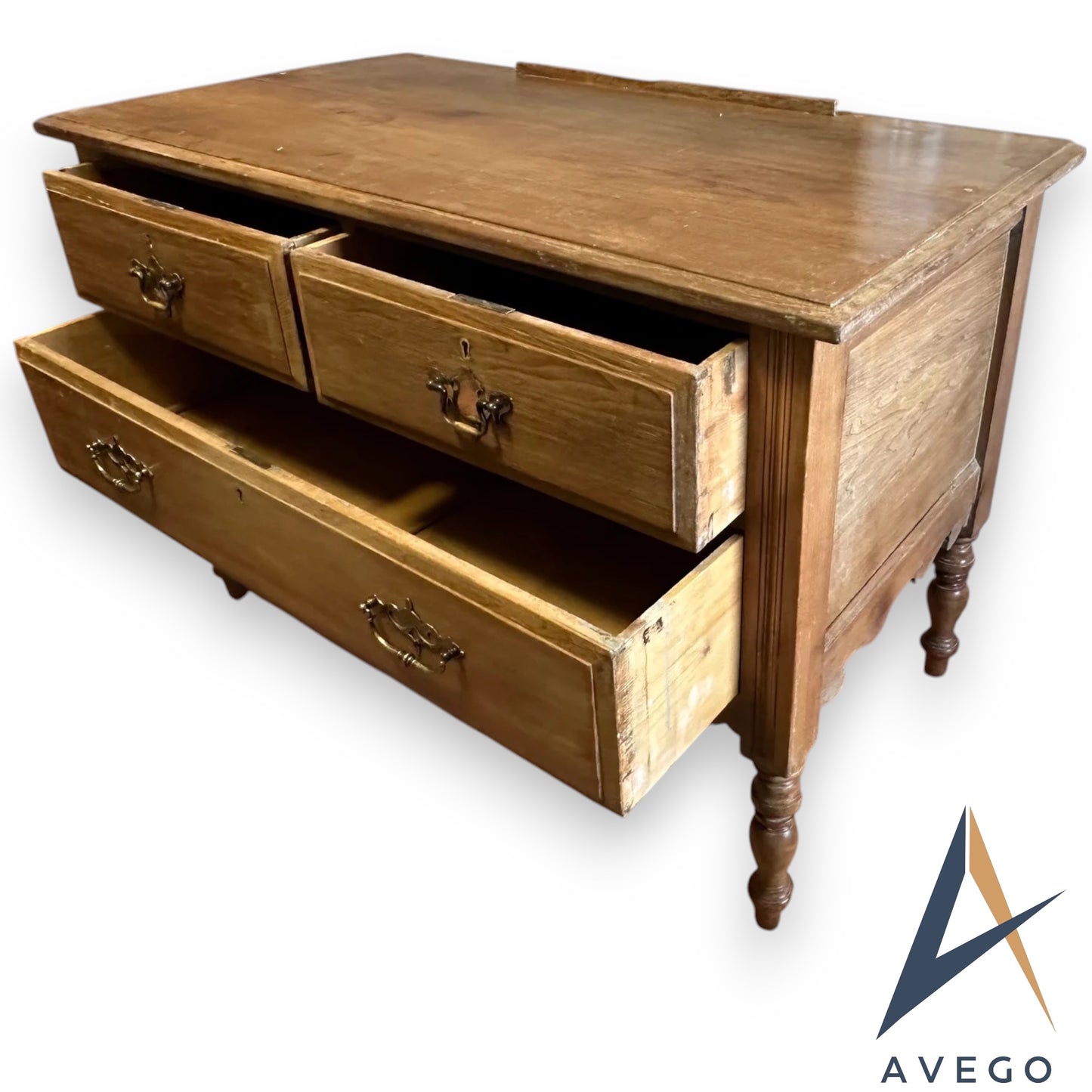 Victorian 3 Drawer Walnut Chest of Drawers