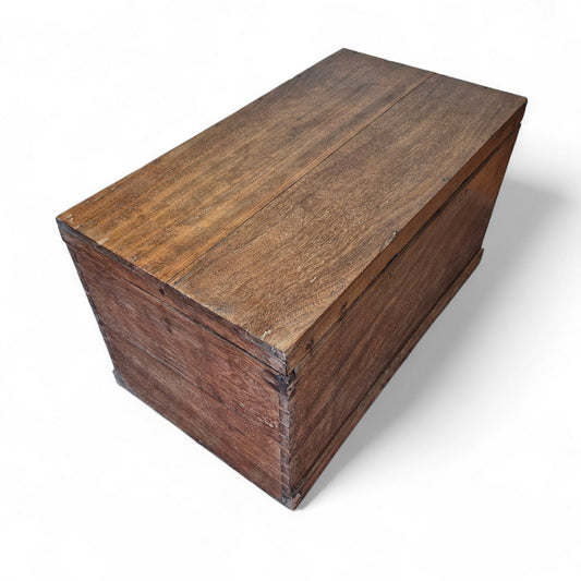 Antique Victorian mahogany storage chest circa 1870 used as blanket box