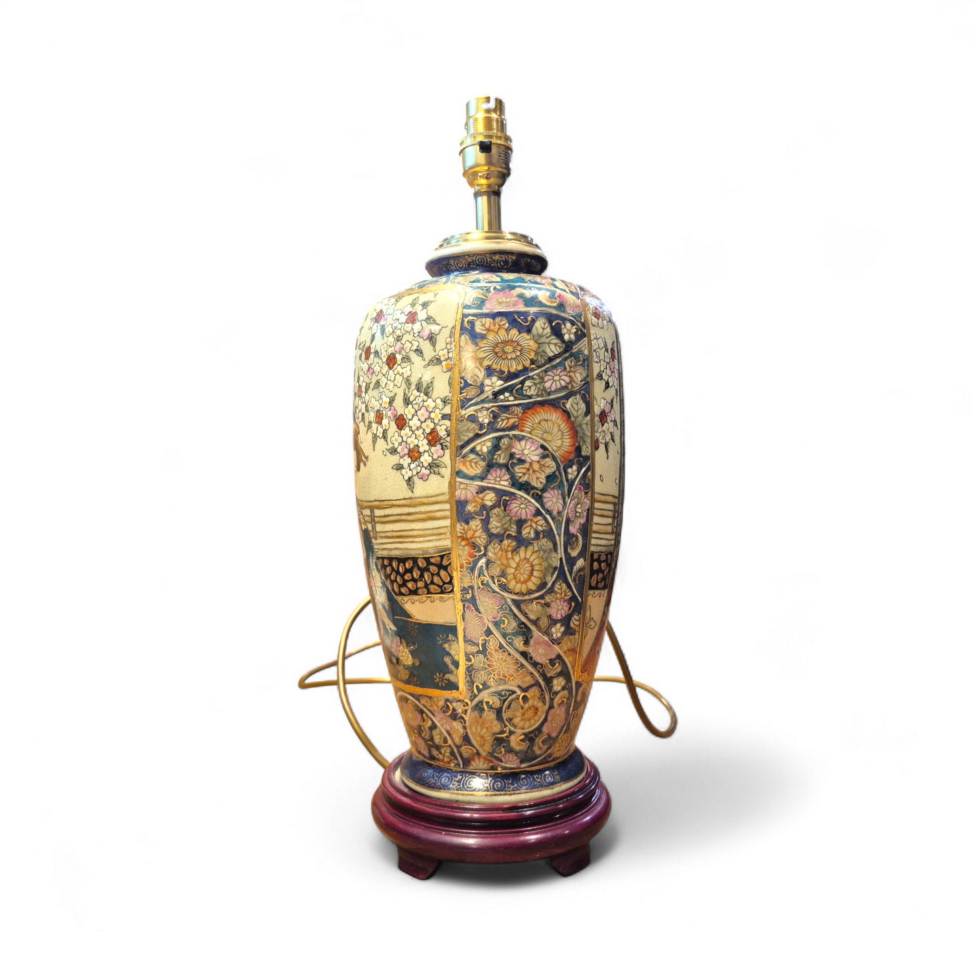 Vintage ceramic table lamp with 3-pin UK plug and bayonet bulb fitting