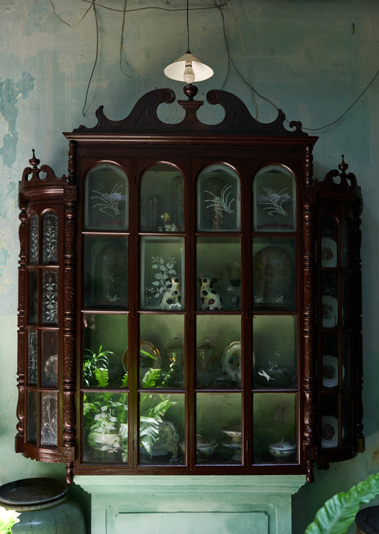 How to Choose Antique Furniture that Tells a Story