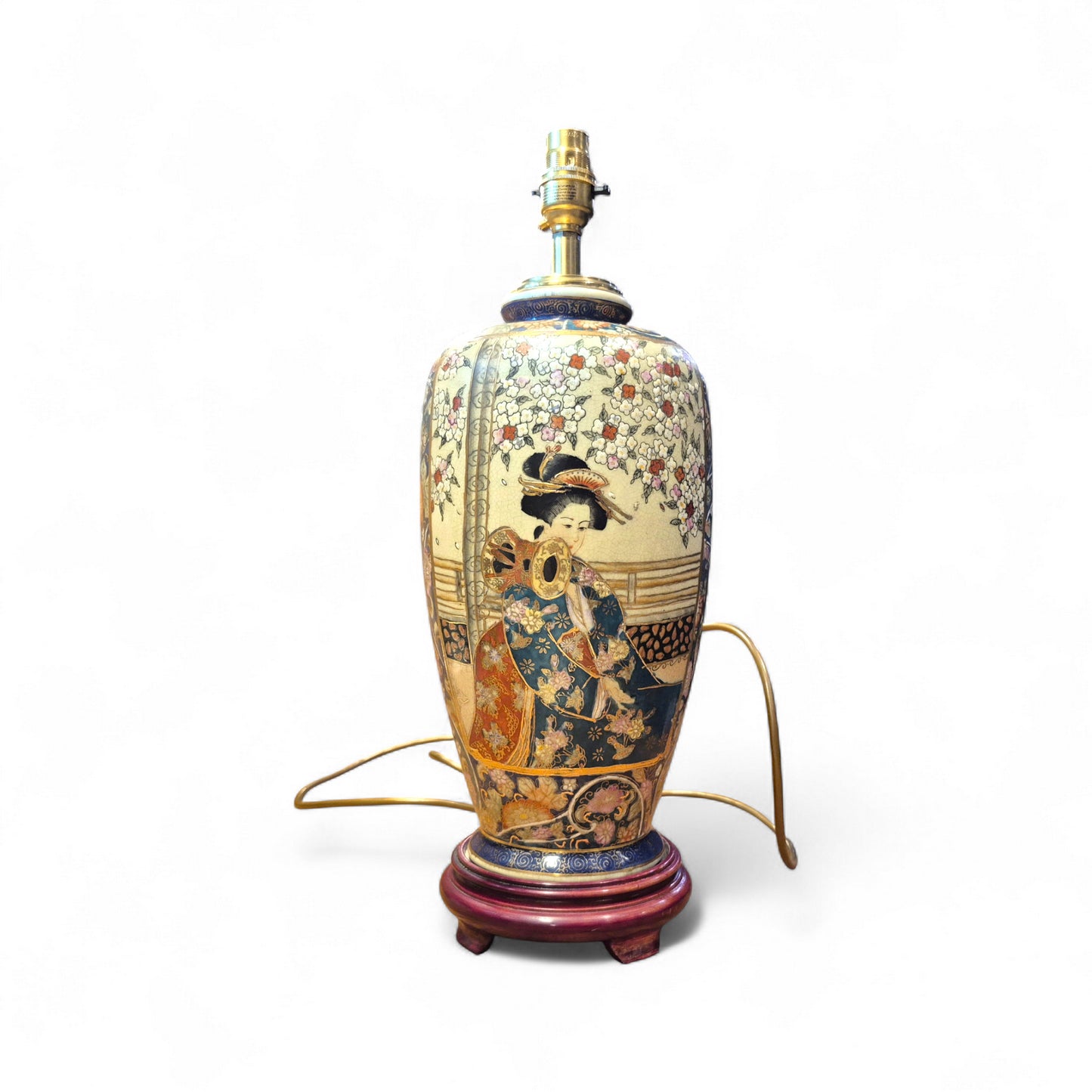 Vintage Japanese Satsuma-Style Table Lamp – Hand-Painted Geisha Design Ceramic Lamp with Wooden Base