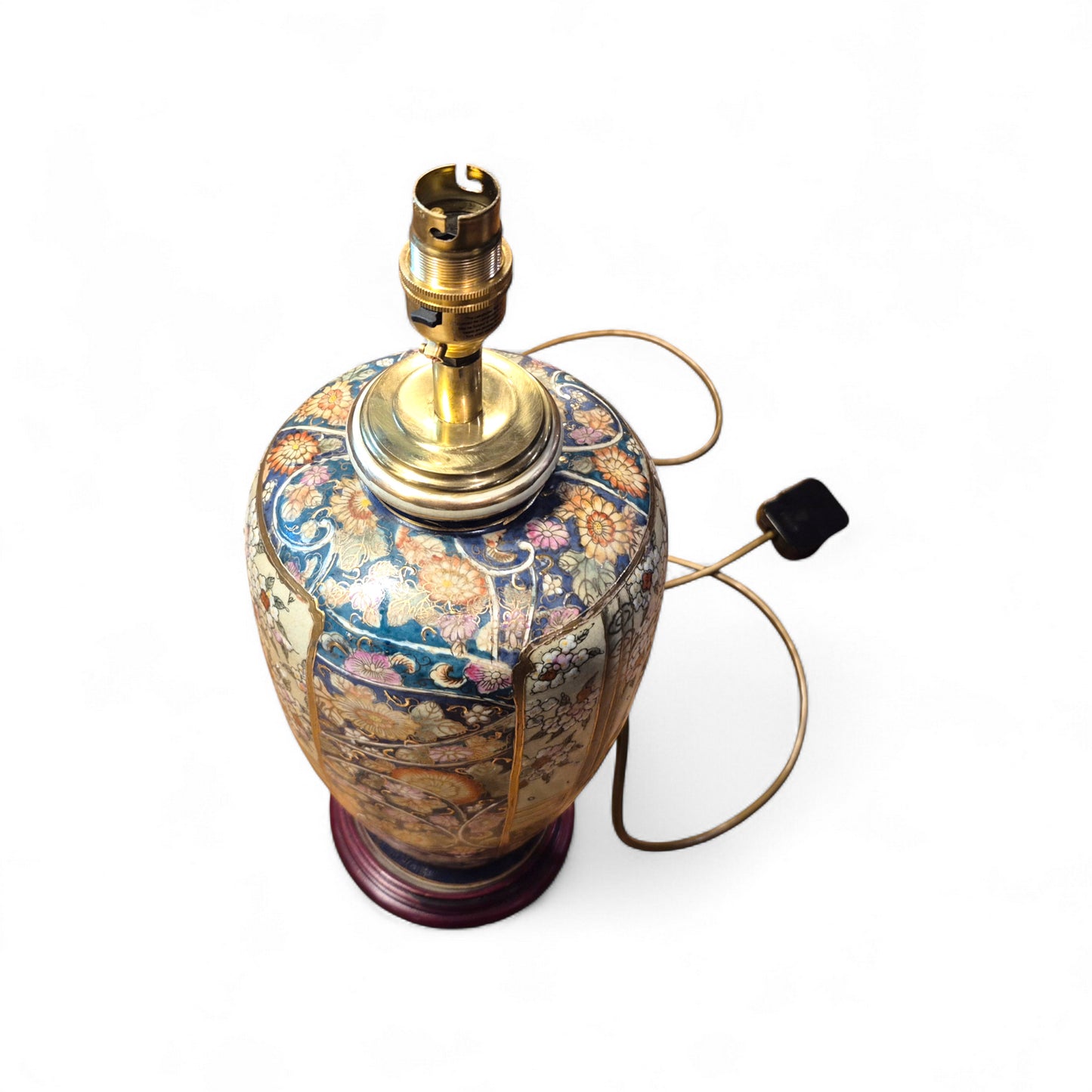 Vintage Japanese Satsuma-Style Table Lamp – Hand-Painted Geisha Design Ceramic Lamp with Wooden Base