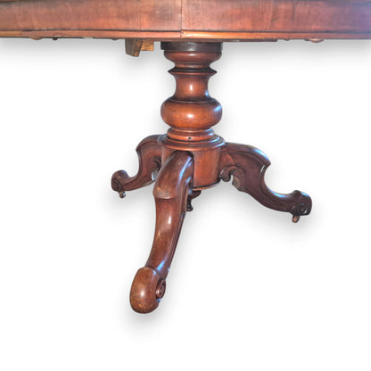 Antique Victorian Mahogany Circular Tilt-Top Breakfast Table