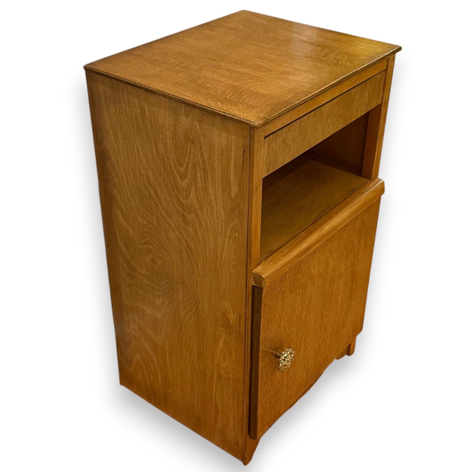 eae81aac2b1887e49b64298bb4637343