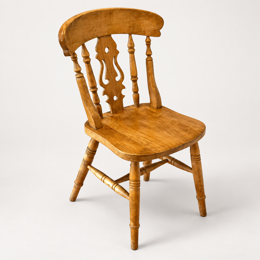 Vintage Fiddle Back Windsor Style Wooden Chair
