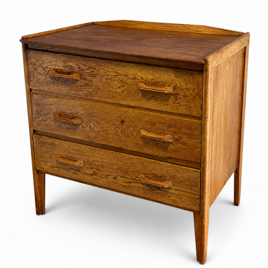 Vintage 1930s Oak Three-Drawer Chest with Raised Gallery Top