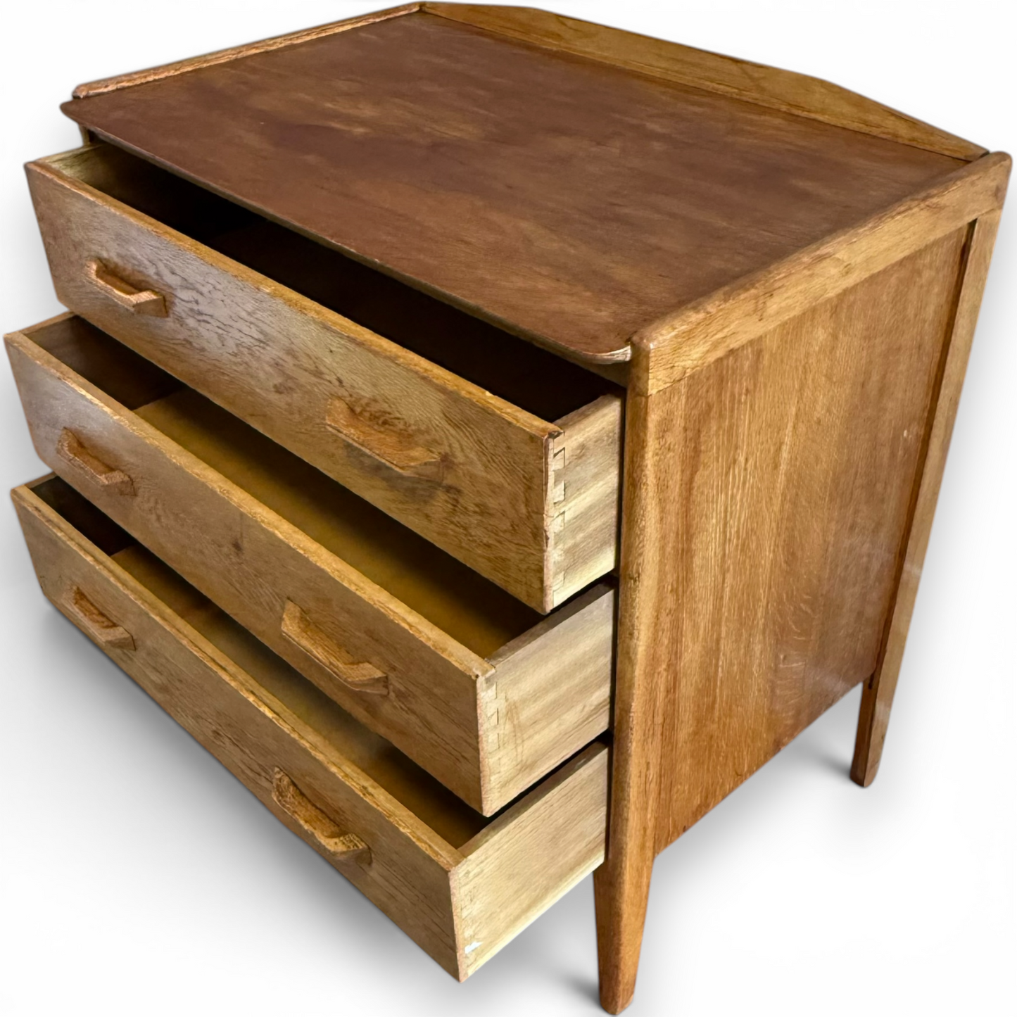 Vintage 1930s Oak Three-Drawer Chest with Raised Gallery Top