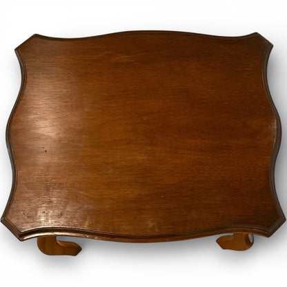 Vintage Queen Anne Style Mahogany Coffee Table with Serpentine Top