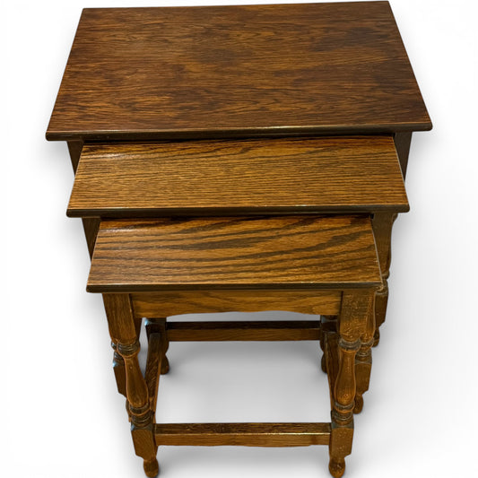 Vintage Oak Nest Of Tables – Set Of Three Occasional Side Tables