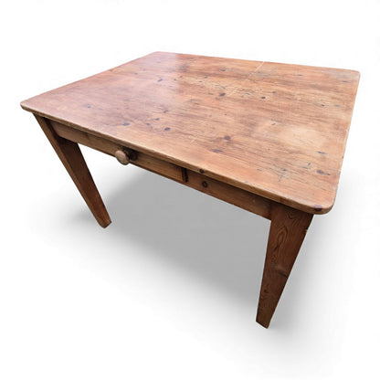 Victorian pine table top grain and patina