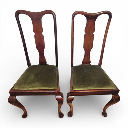 Pair of Queen Anne style mahogany dining chair set