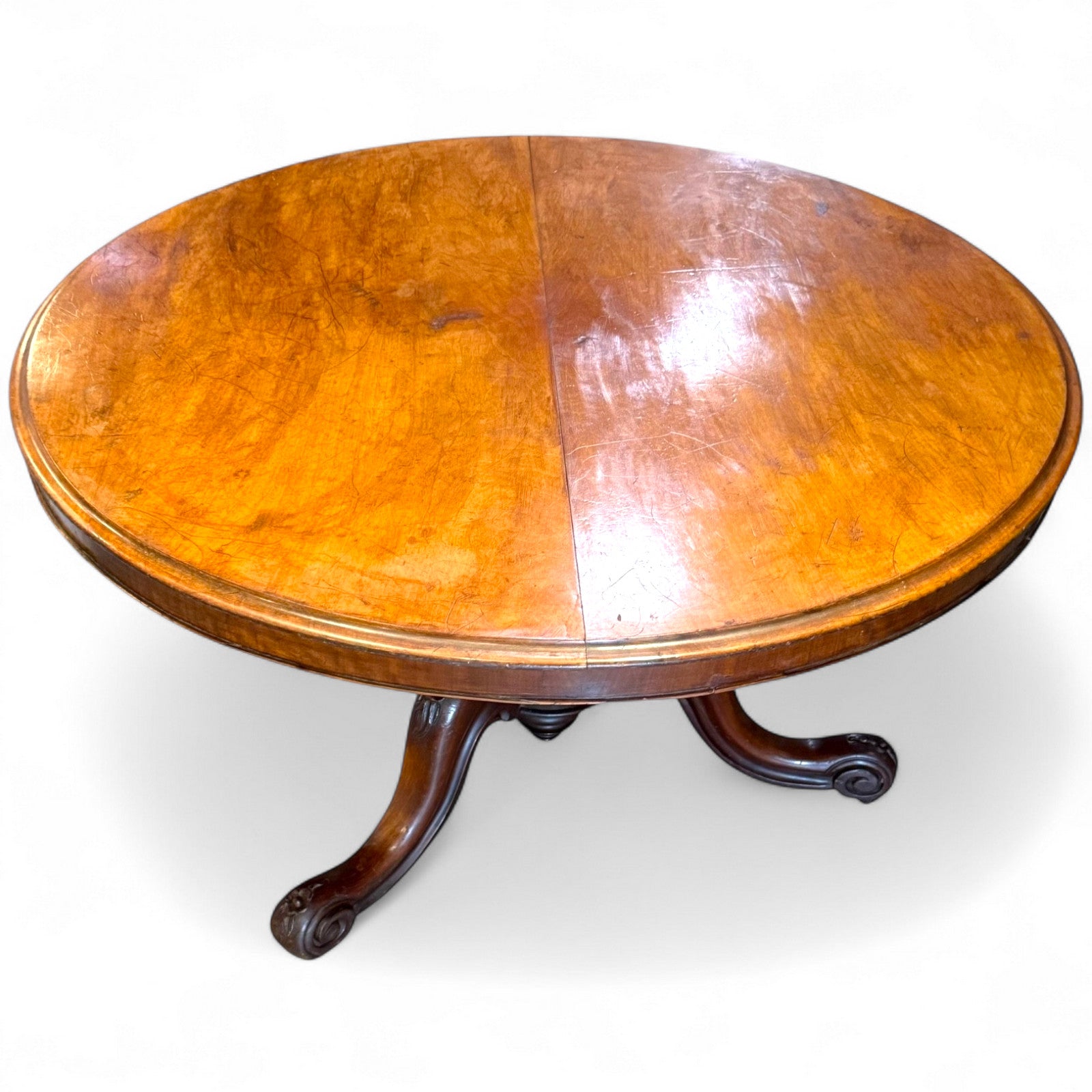 Antique Victorian Round mahogany tilt-top table
