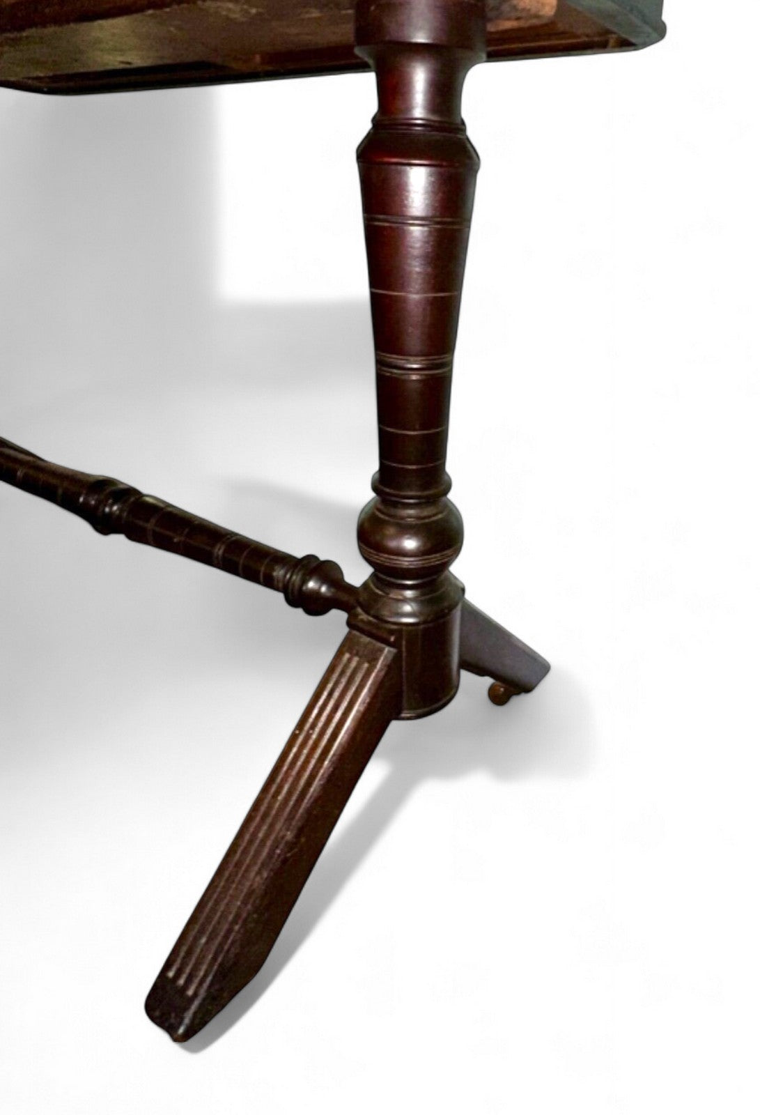 Antique Late Victorian Mahogany Occasional Table / Hall Table / Sofa Lamp Table