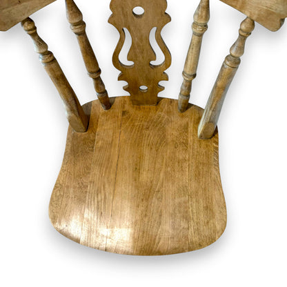 Vintage Fiddle Back Windsor Style Wooden Chair