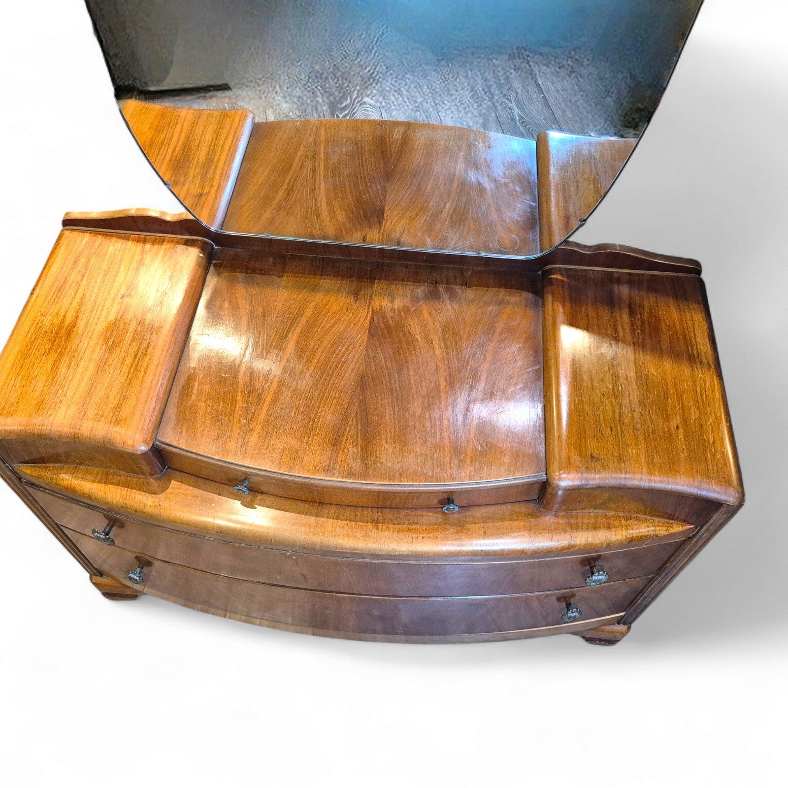 Top view of H. Lebus Art Deco dressing table showing walnut veneer grain