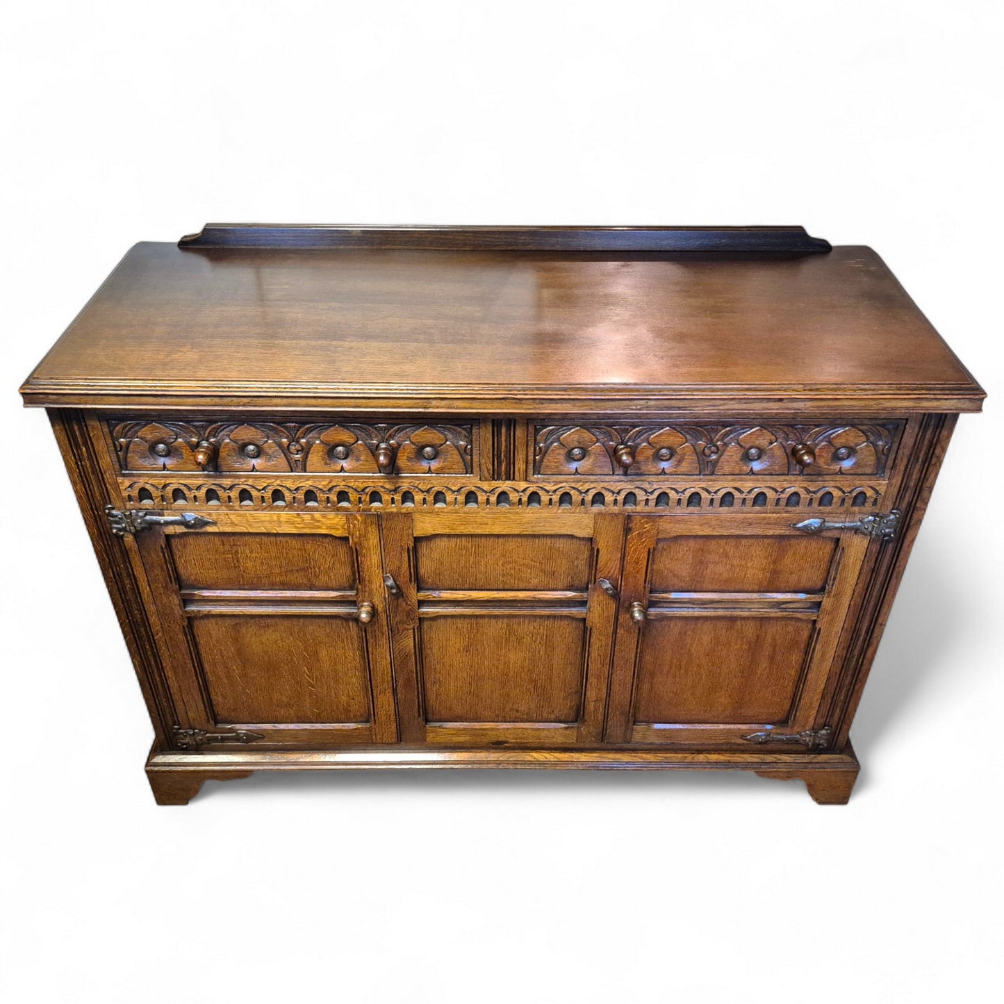 Arts & Crafts oak storage cabinet with original hardware