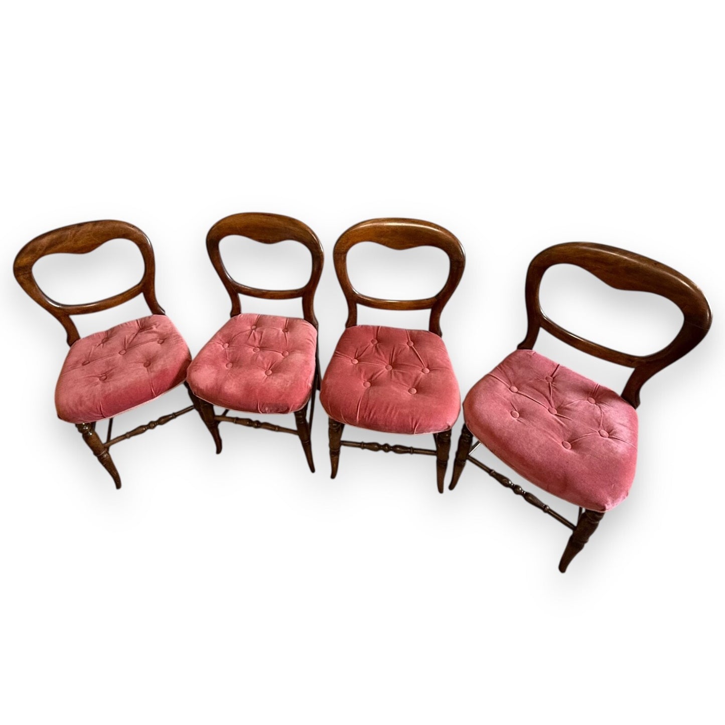 Victorian dining chair – close-up of pink button-tufted upholstery